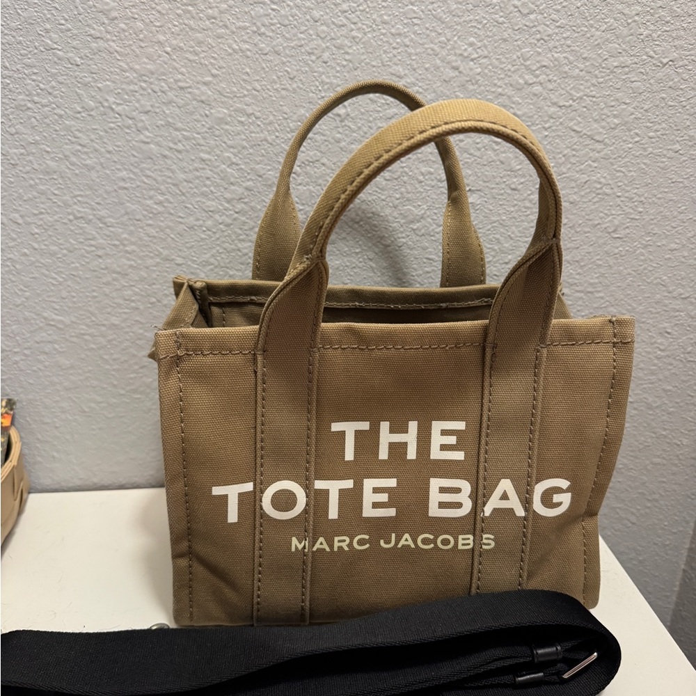Marc Jacobs olive Tote Bag